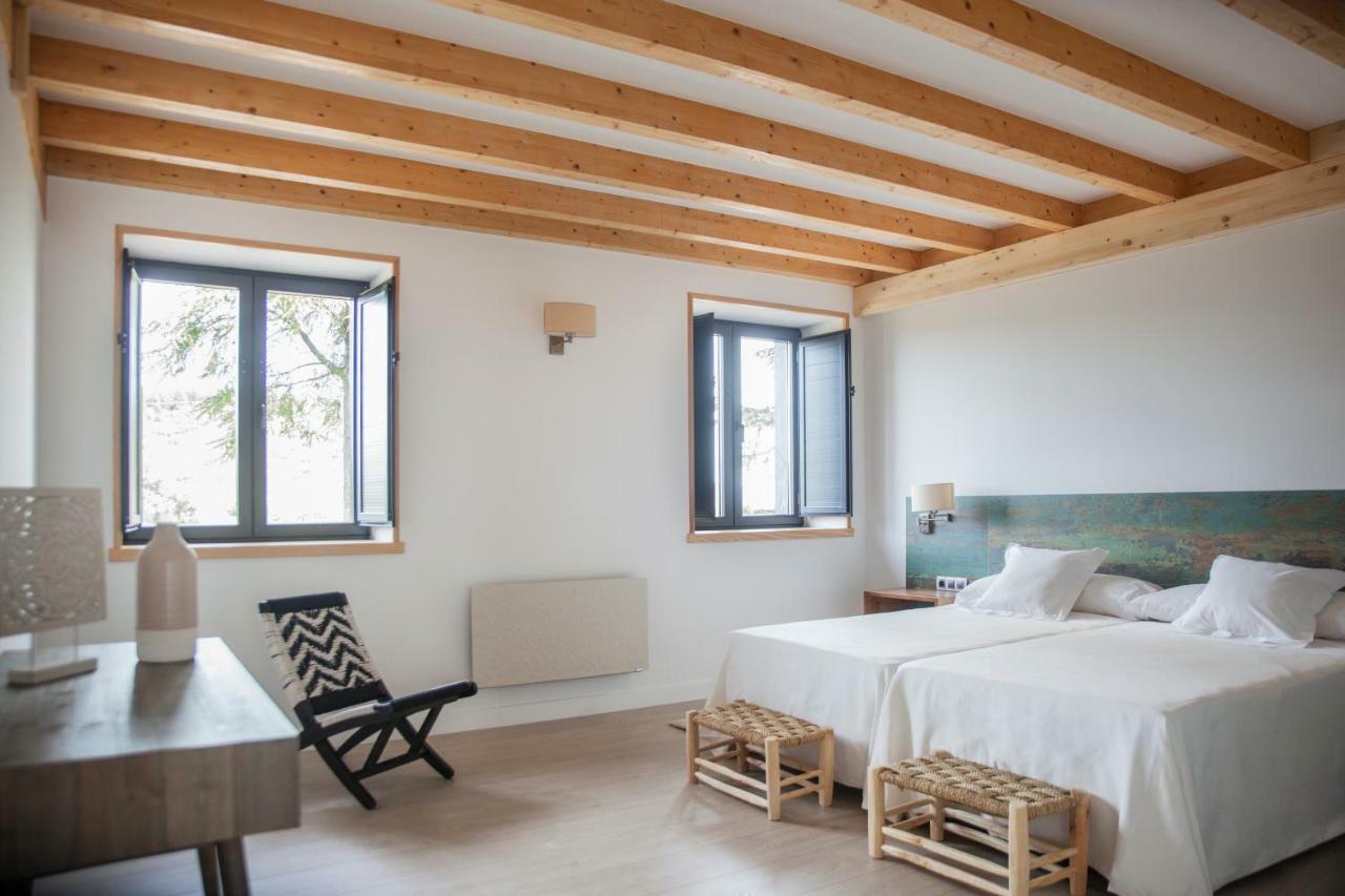 The Rock Suites & Spa Congosto Екстериор снимка