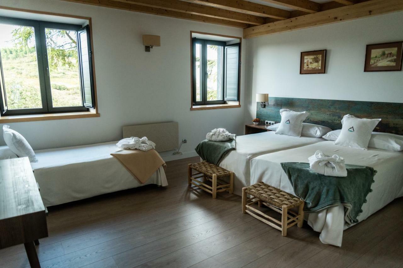 The Rock Suites & Spa Congosto Екстериор снимка